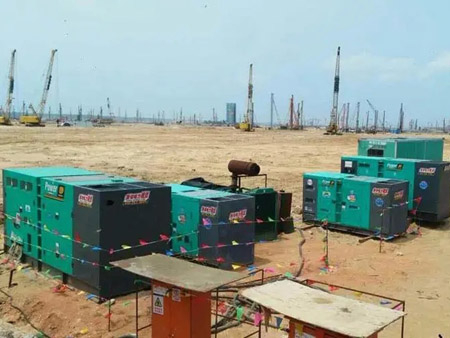 华池柴油发电机组干式空气滤清器的维护成本高吗？